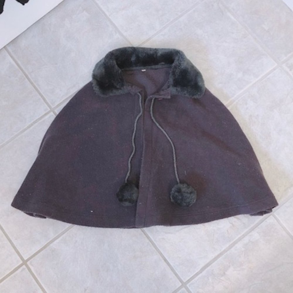Black Pom Pom Cape Fur Children